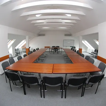 Platan 3* Székesfehérvár