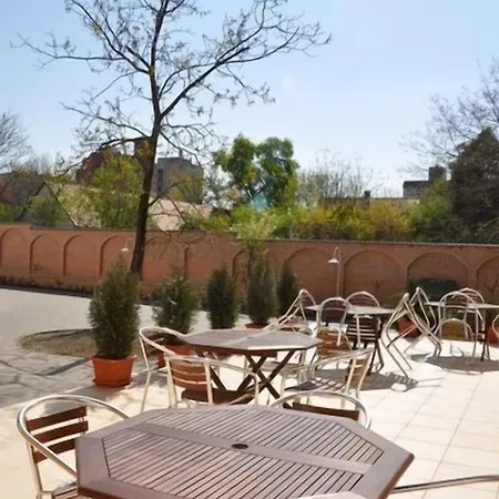Otel Platan 3*