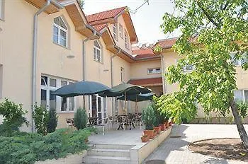 Platan Székesfehérvár