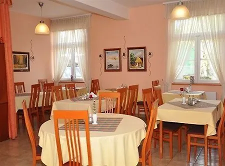 Hotel Platan