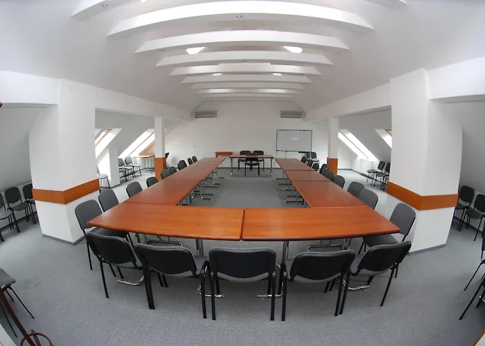 Platan 3* Székesfehérvár